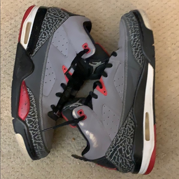 Jordan Shoes - Picture 4 of 7